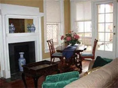 Luxury Living Savannah Hotel